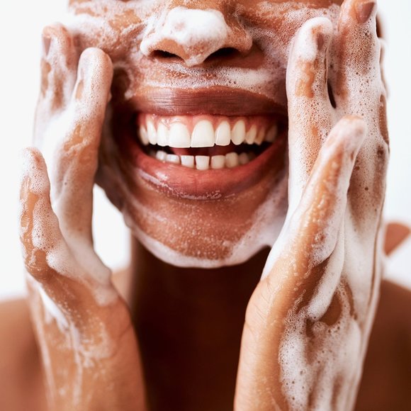 DETOX ACTIVATED CHARCOAL & TEA TREE OIL SOAP - Picture 3 of 3